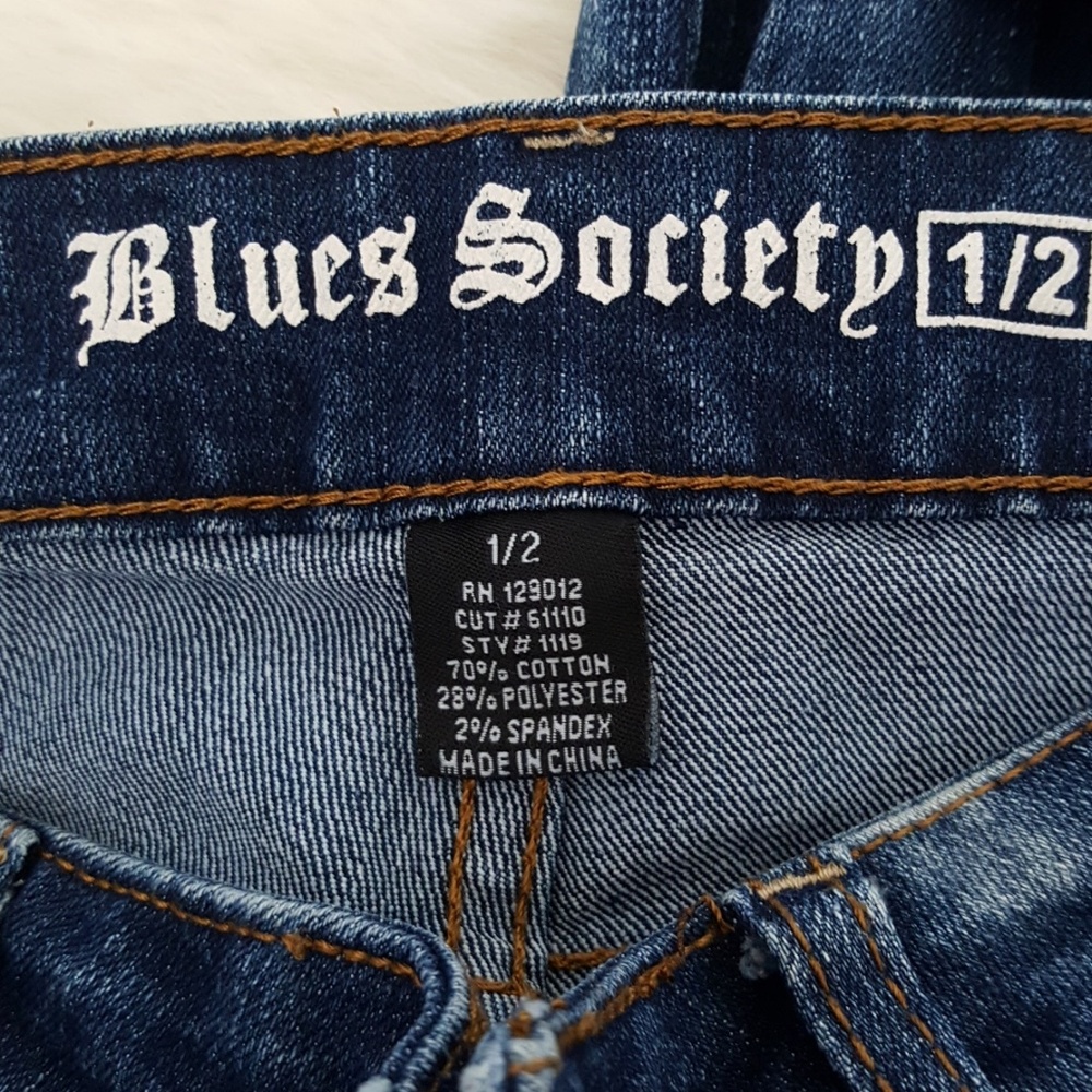 Jeans - Picture 3 of 3